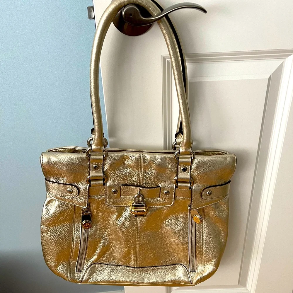 B Makowsky gold tone purse - Picture 1 of 8
